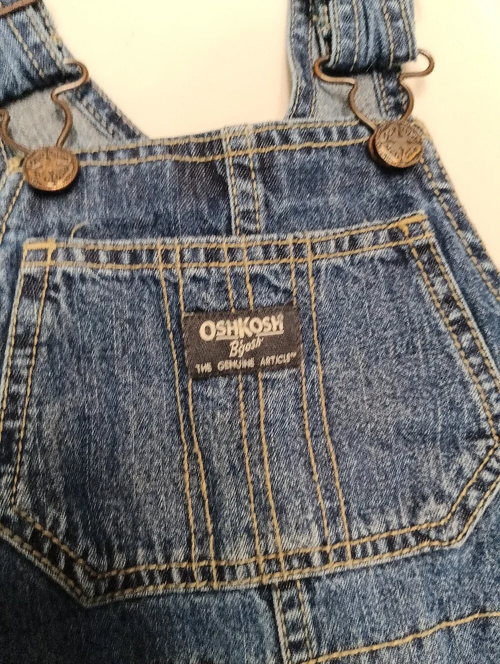 OshKosh B'gosh 3T Bundle: Classic Denim Overalls & Black Corduroy Pants - Excell